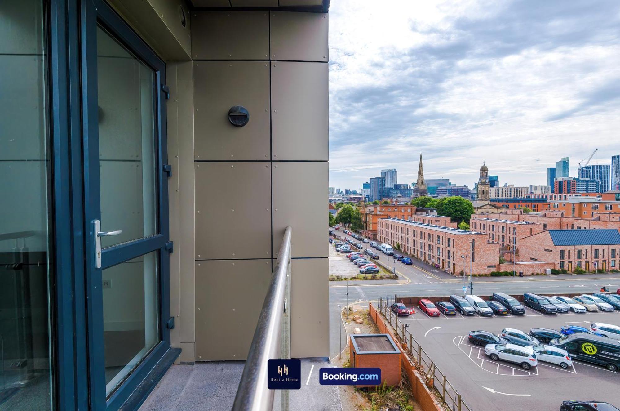 Modern 1 Bed With Balcony By Host A * Манчестер